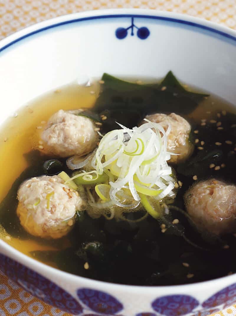 生わかめと鶏団子のスープ 千年こうじや 生わかめと鶏団子のスープ 千年こうじや